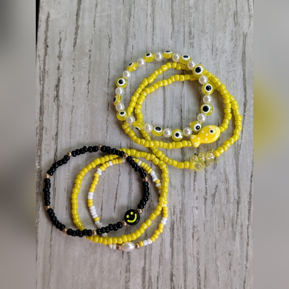 Hand Crafted Yellow and Black Beaded Bracelet Set Of 6 - Picture 1 of 2